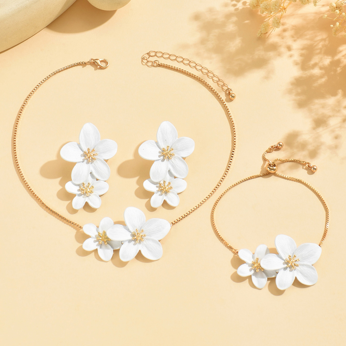 Women's Summer 3pcs Flower Collar Necklace & Earrings Set